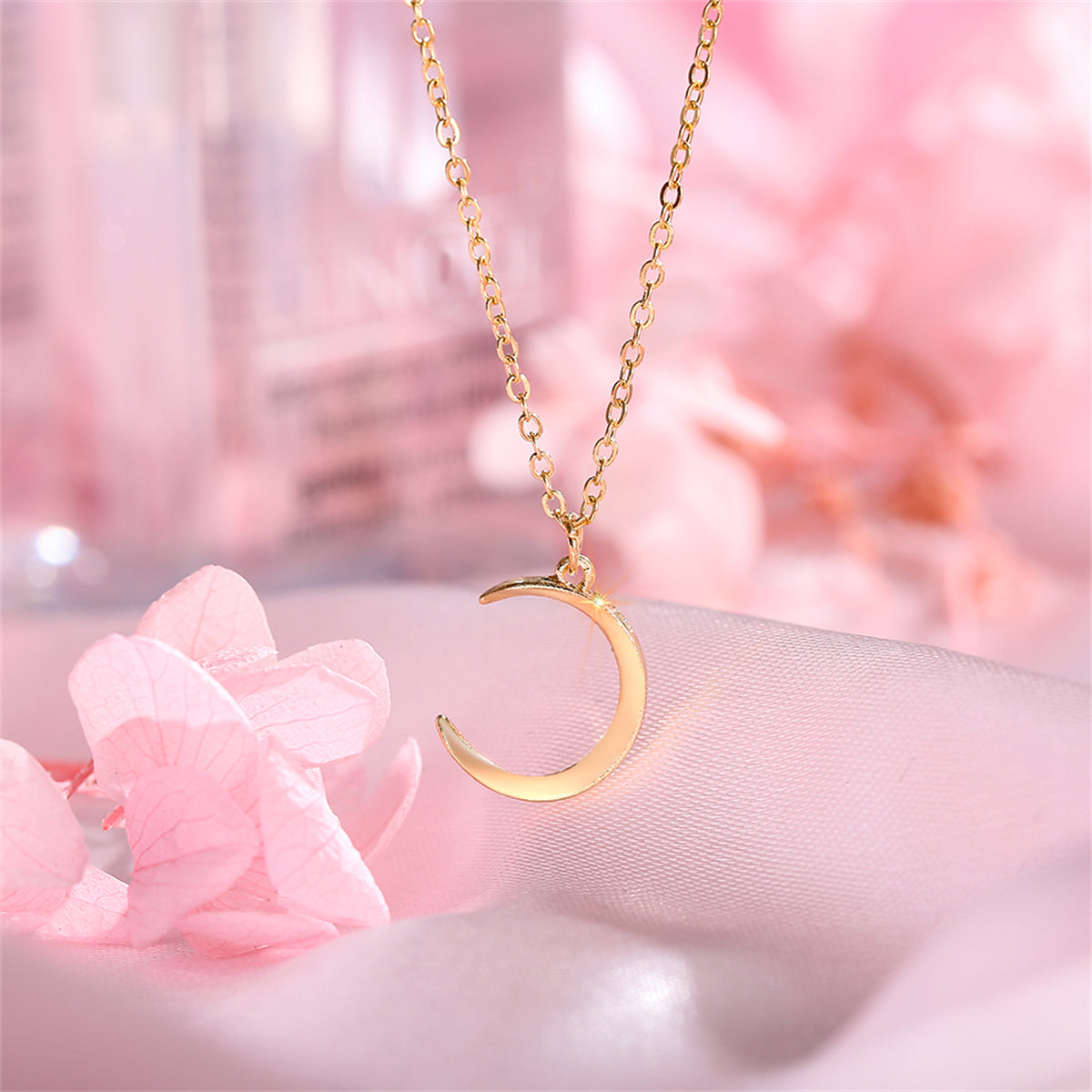 18K Gold-Plated Moon Pendant Necklace, gold pendant necklace for women, everyday style, detail close-up