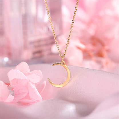 18K Gold-Plated Moon Pendant Necklace, gold pendant necklace for women, everyday style, detail close-up