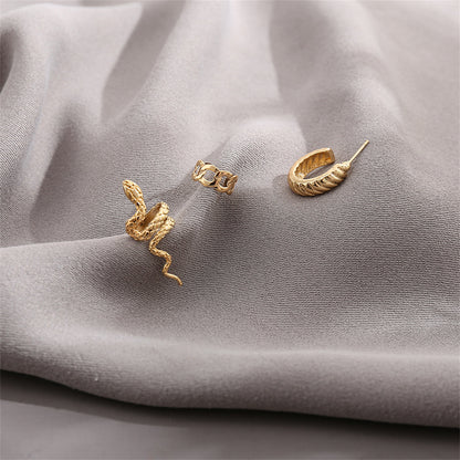 18K Gold-Plated Snake Ear Cuff Set, gold hoop earrings for women, vintage-inspired design, detail close-up