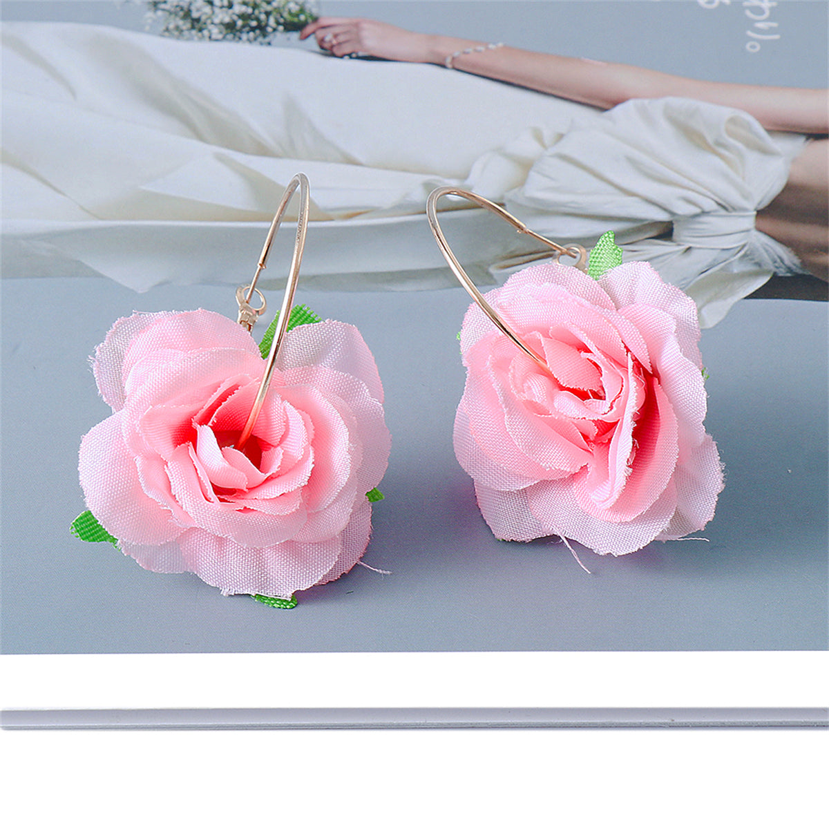Pink Mesh and 18K Gold-Plated Flower Hoop Earrings, gold drop earrings for women, vintage-inspired design, detail close-up