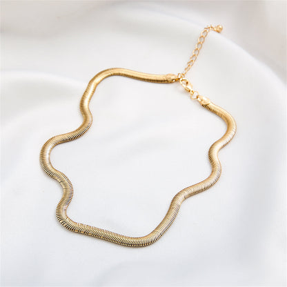 18K Gold-Plated Snake Chain Necklace, gold pendant necklace for women, everyday style, lifestyle look