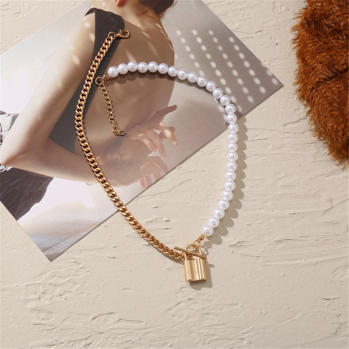 Pearl and 18K Gold-Plated Lock Pendant Necklace, gold pendant necklace for women, dainty minimalist design, lifestyle look