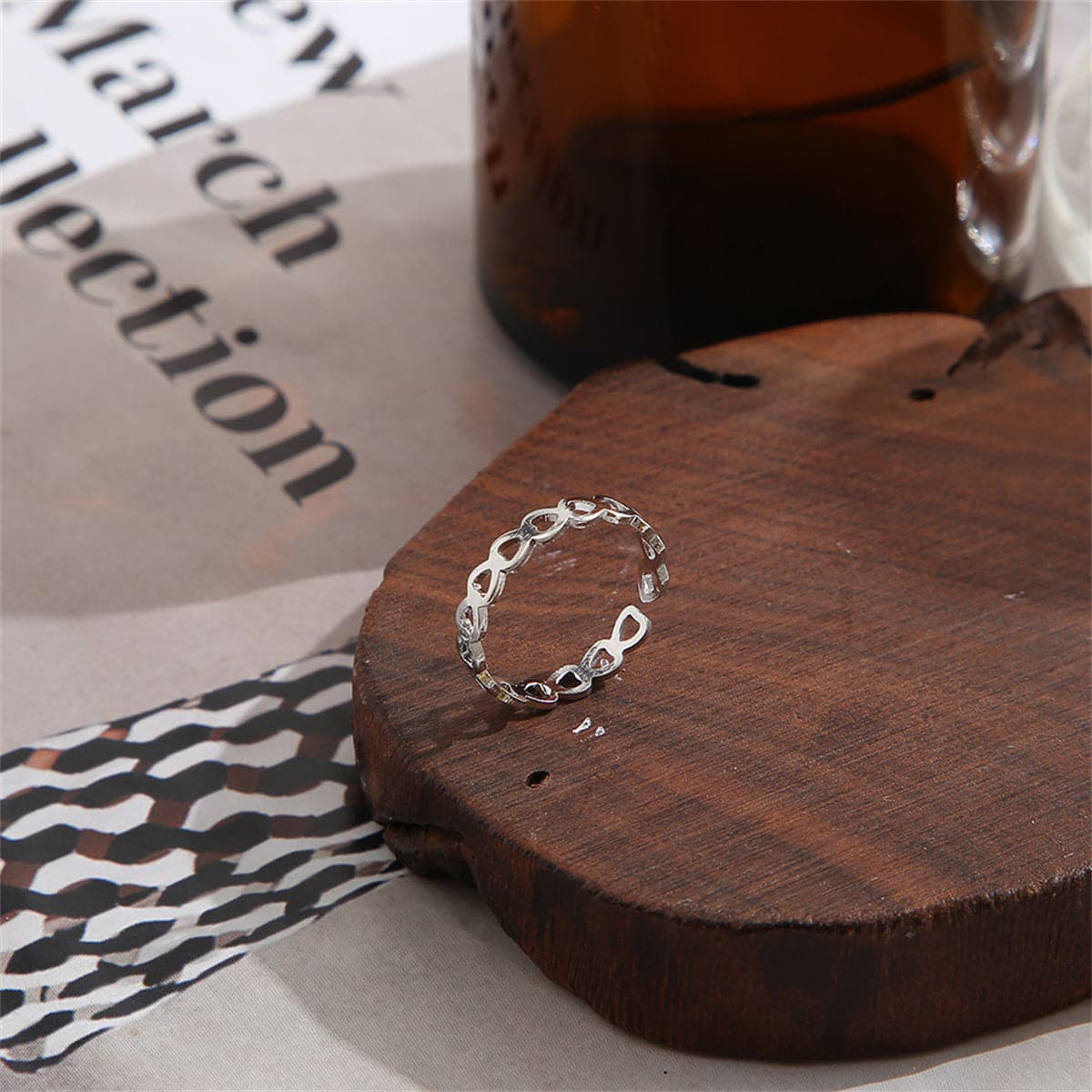 Silver-Plated Heart Link Band, silver statement rings for women, botanical inspired, styled look