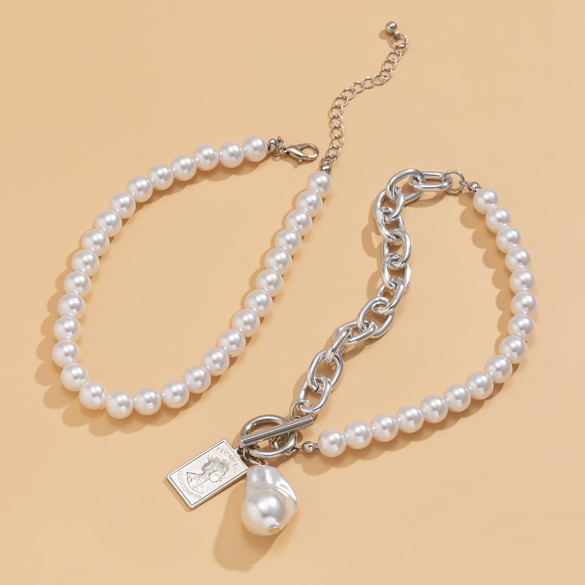 Pearl and Silver-Plated Lock Anklet Set, jewelry gift sets for women, elegant gift for her, detail close-up