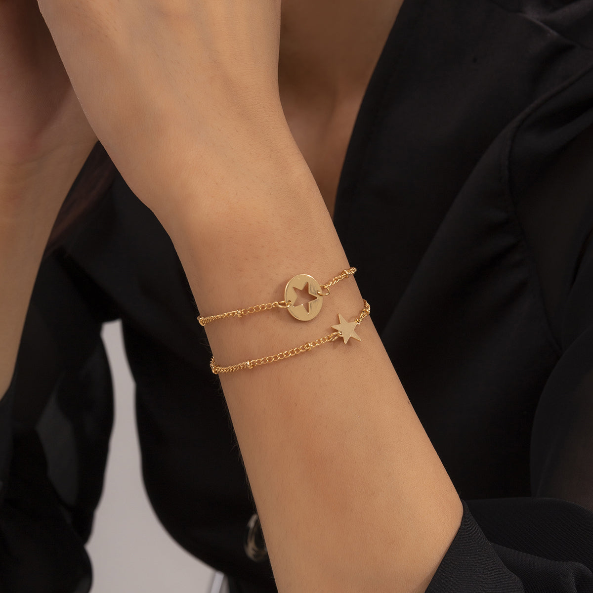 18K Gold-Plated Open Star Charm Bracelet Set