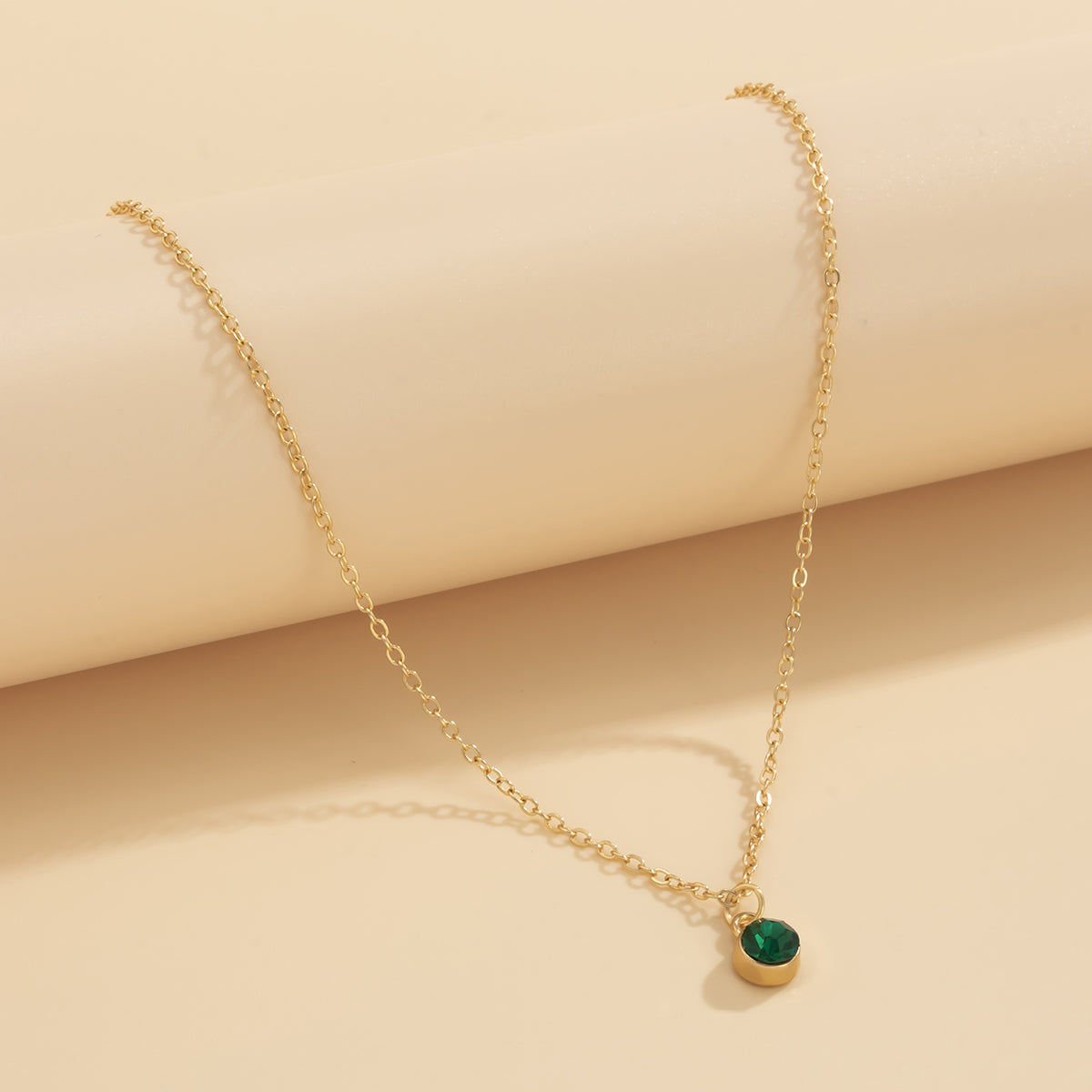 Green Cubic Zirconia and 18K Gold-Plated Pendant Necklace, gold pendant necklace for women, detail close-up