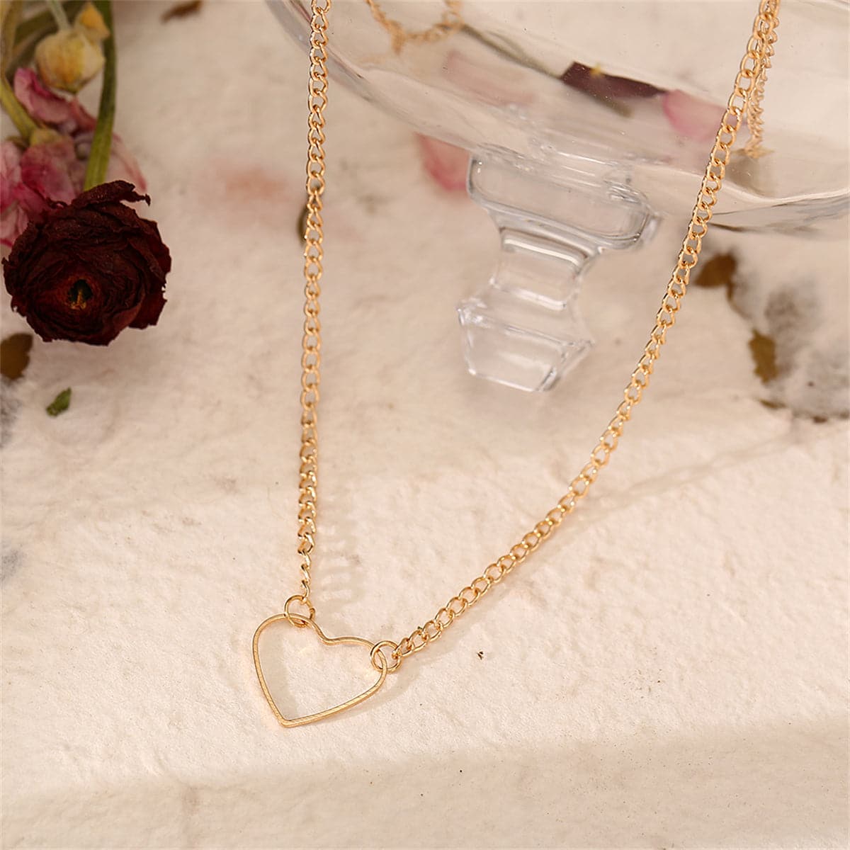 18K Gold-Plated Open Heart Choker, chunky gold choker necklace, everyday style, detail close-up