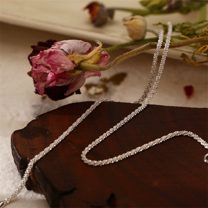 Silver-Plated Twist Choker, silver pendant necklace for women, dainty minimalist design, lifestyle look
