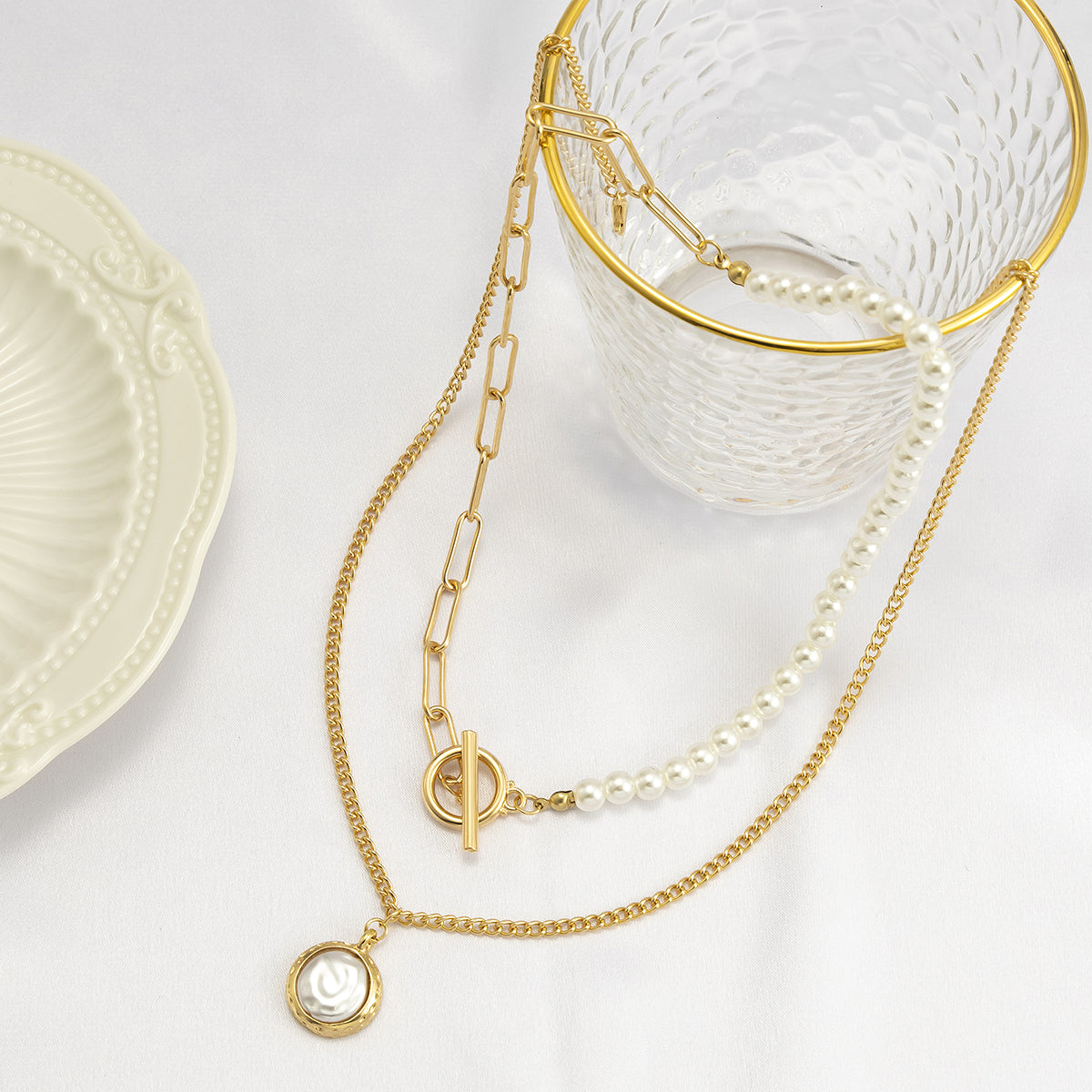 Pearl and 18K Gold-Plated Toggle Necklace Set, jewelry gift sets for women, everyday style, detail close-up