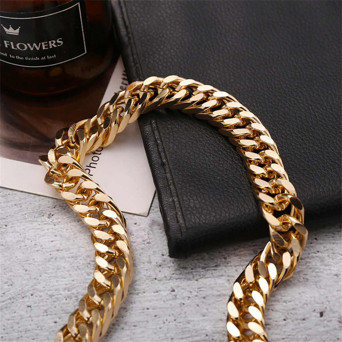 Eye-catching 18K gold-plated curb chain necklace featuring a large link, a must-have accessory for any jewelry lover.