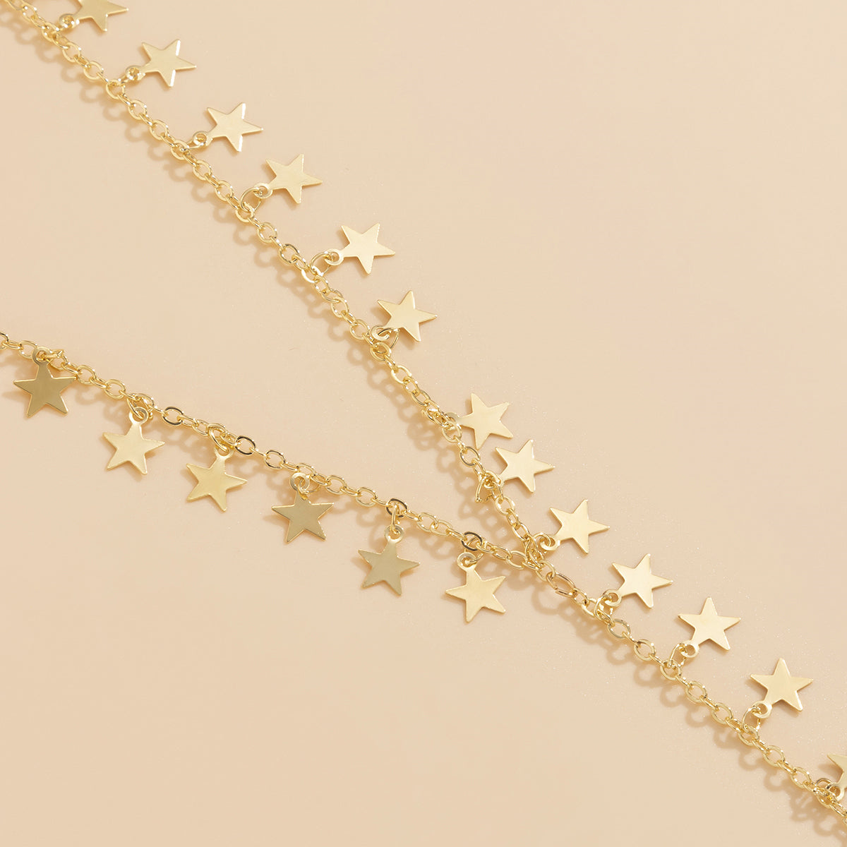 18K Gold-Plated Star Charm Lariat Necklace, gold pendant necklace for women, dainty minimalist design, lifestyle look