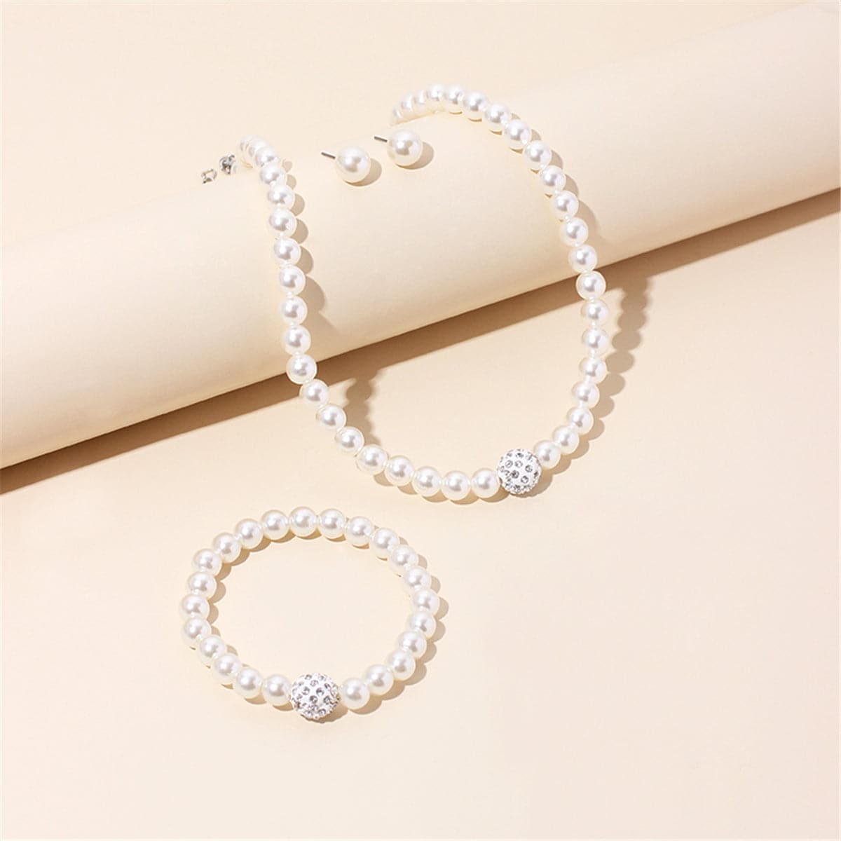 Pearl and Cubic Zirconia Silver-Plated Beaded Necklace Set, silver stud earrings for women, everyday style, detail close-up
