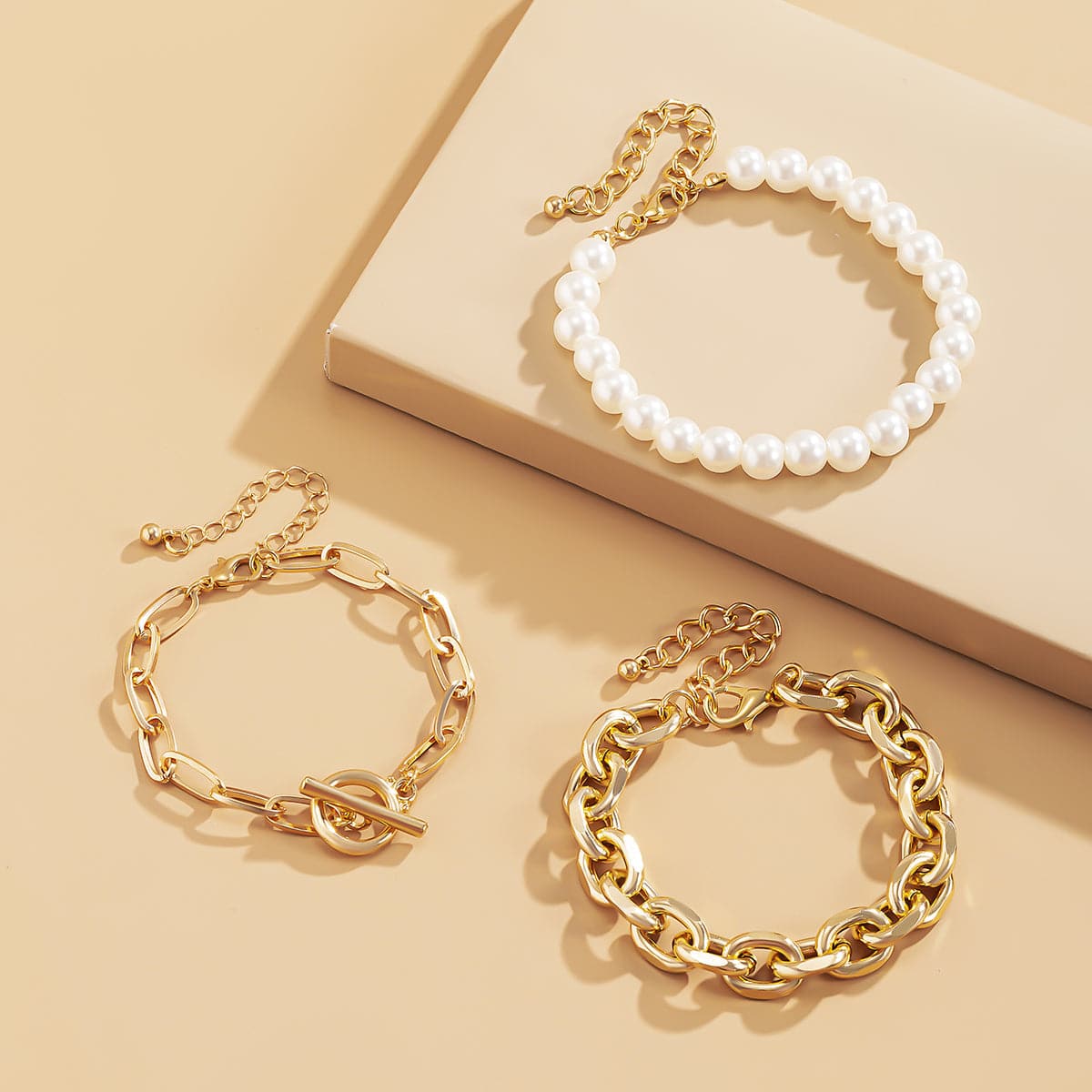 Pearl and 18K Gold-Plated Bracelet Set, jewelry gift sets for women, everyday style, lifestyle look