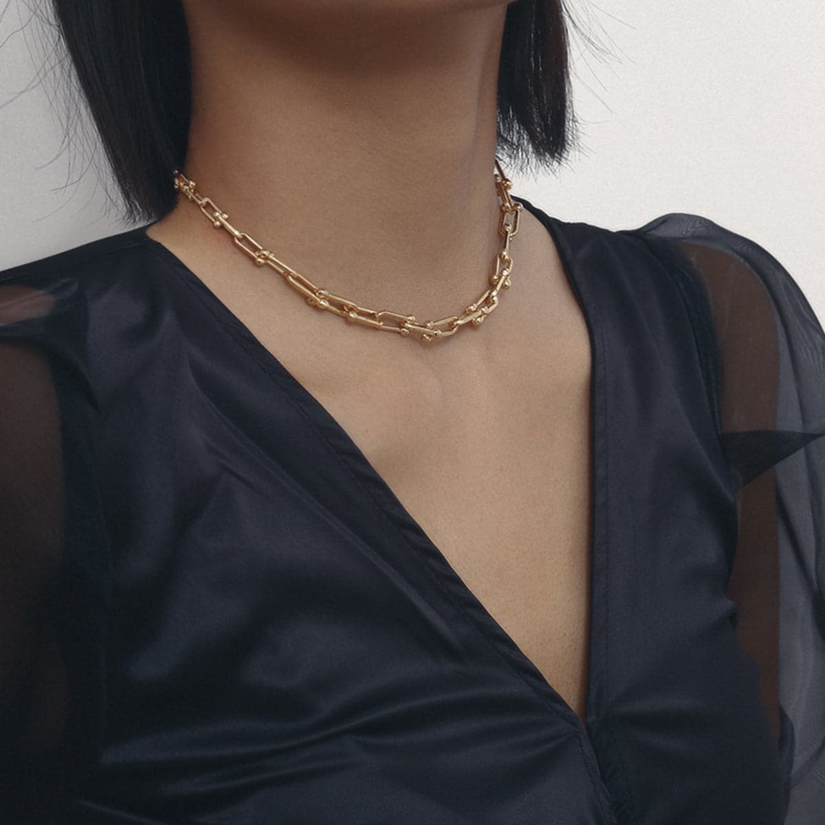18K Gold-Plated Open-Link Choker Necklace, gold pendant necklace for women, dainty minimalist design, side view