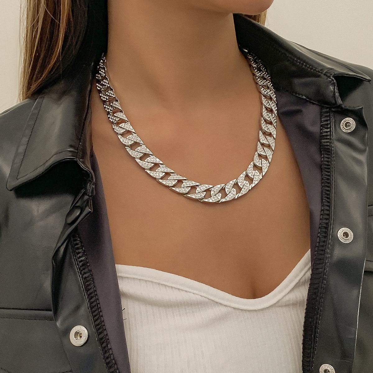 Cubic Zirconia and Silver-Plated Pavé Curb Chain Necklace, silver pendant necklace for women, detail close-up