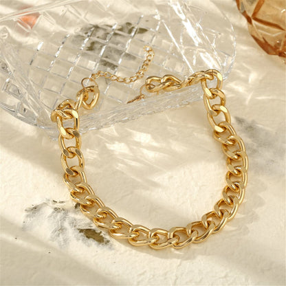 18K Gold-Plated Chunky Curb Chain Necklace, chunky gold choker necklace, botanical inspired, lifestyle look