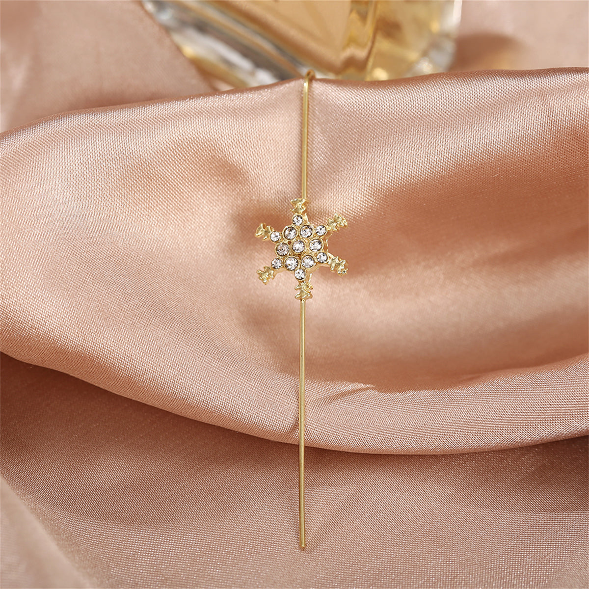 Cubic Zirconia & 18K Gold-Plated Pavé Snowflake Ear Cuff