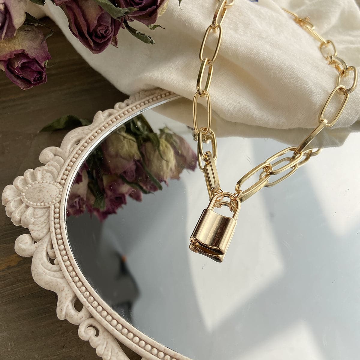 18K Gold-Plated Lock Pendant Necklace, gold pendant necklace for women, dainty minimalist design, detail close-up