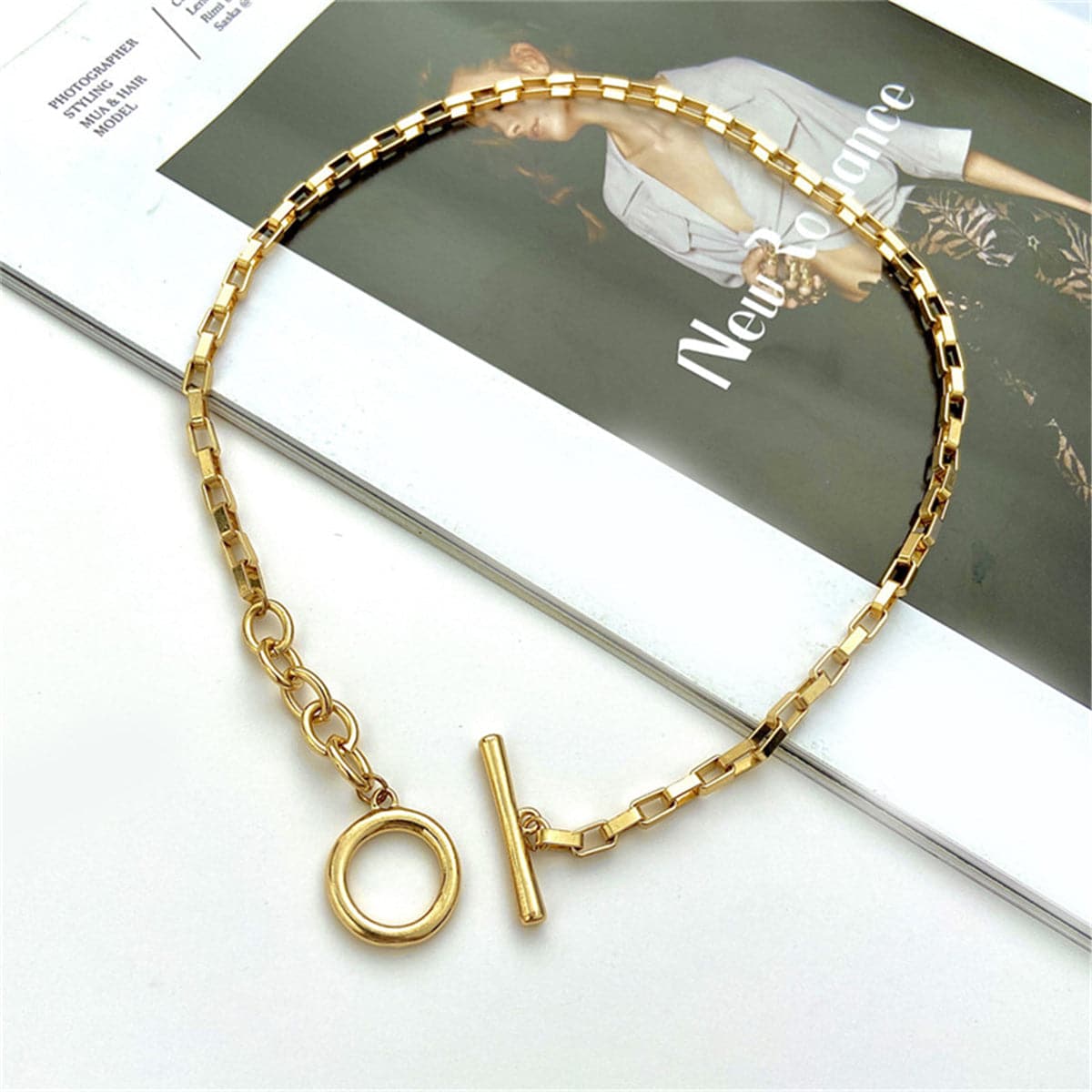 18K Gold-Plated Toggle Choker Necklace, chunky gold choker necklace, elegant gift for her, lifestyle look