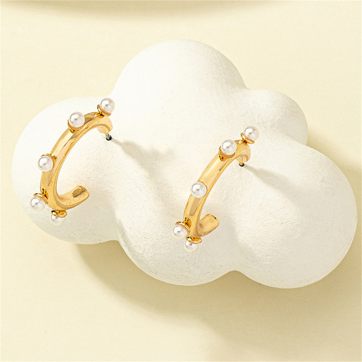 Pearl and 18K Gold-Plated C-Shape Drop Earrings, gold stud earrings for women, vintage-inspired design, detail close-up