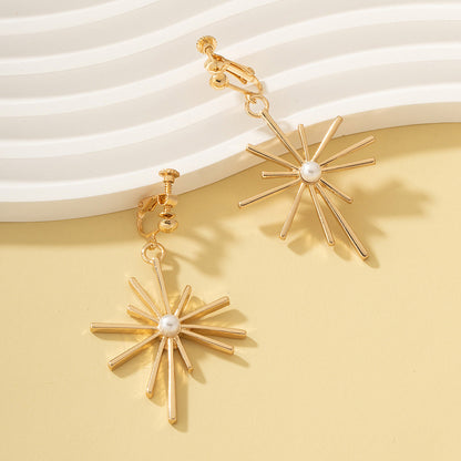 Pearl and 18K Gold-Plated Sunflower Huggie Earrings, gold huggie earrings, dainty minimalist design, detail close-up