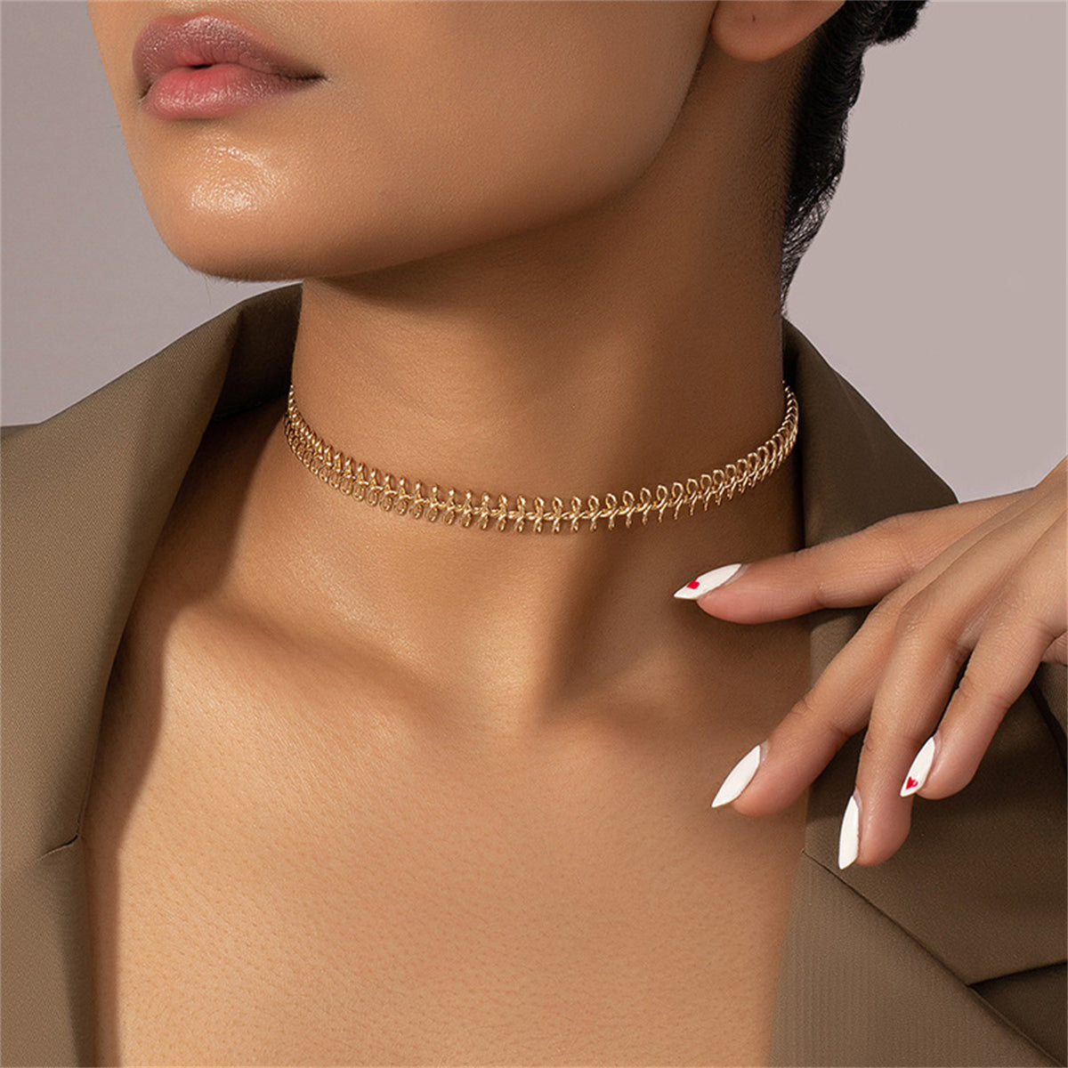 18K Gold-Plated Fishbone Choker Necklace, chunky gold choker necklace, everyday style, front view