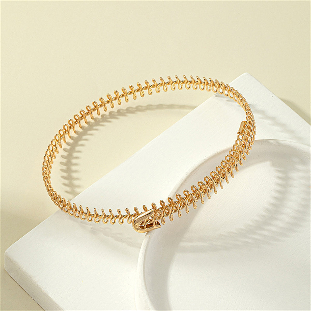 18K Gold-Plated Fishbone Choker Necklace