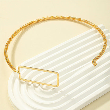 18K Gold-Plated Openwork Rectangle Choker Necklace, chunky gold choker necklace, dainty minimalist design, lifestyle look