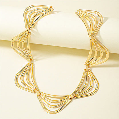 18K Gold-Plated Triangle Station Choker, chunky gold choker necklace, everyday style, detail close-up