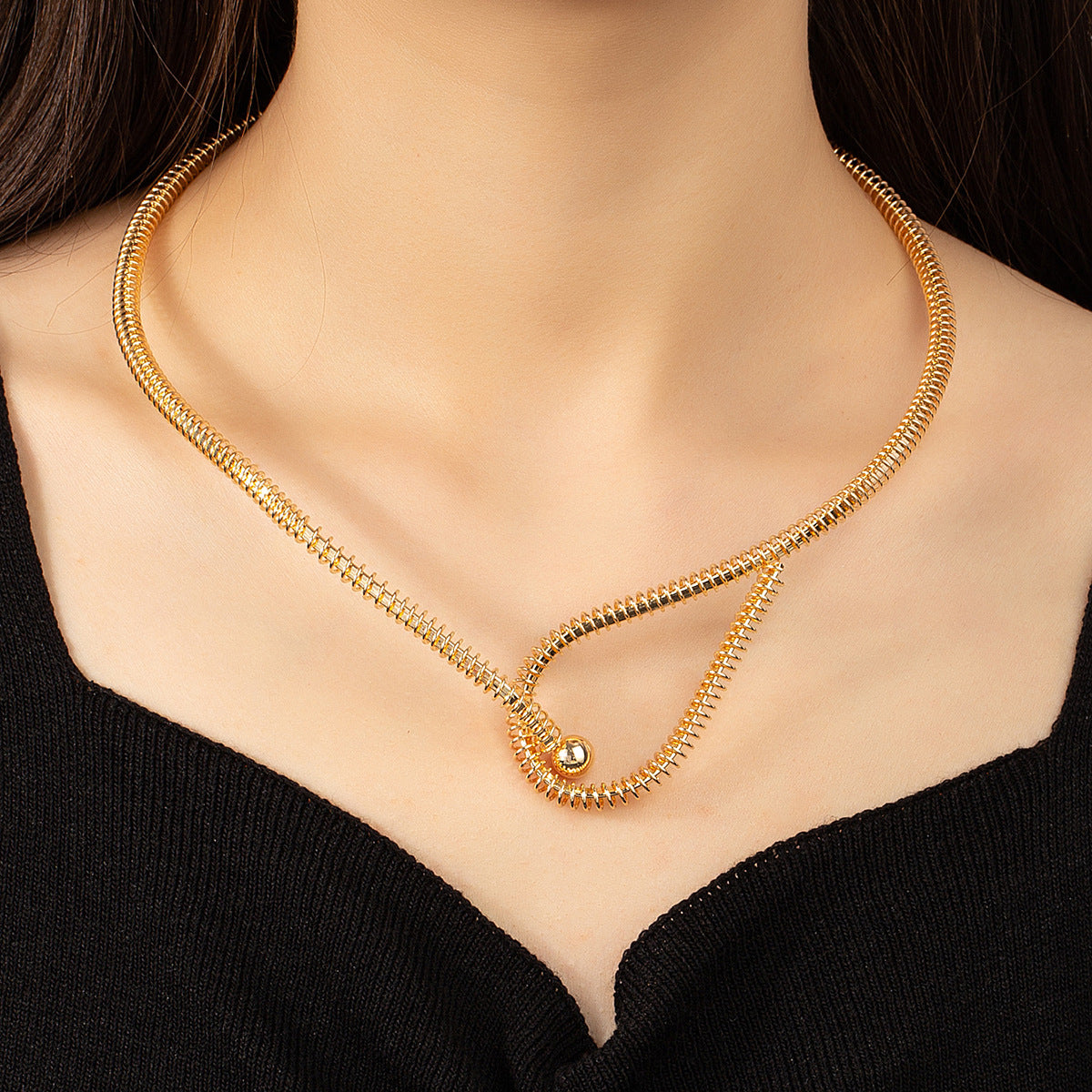 18K Gold-Plated Textured Knot Choker Necklace, chunky gold choker necklace, dainty minimalist design, front view