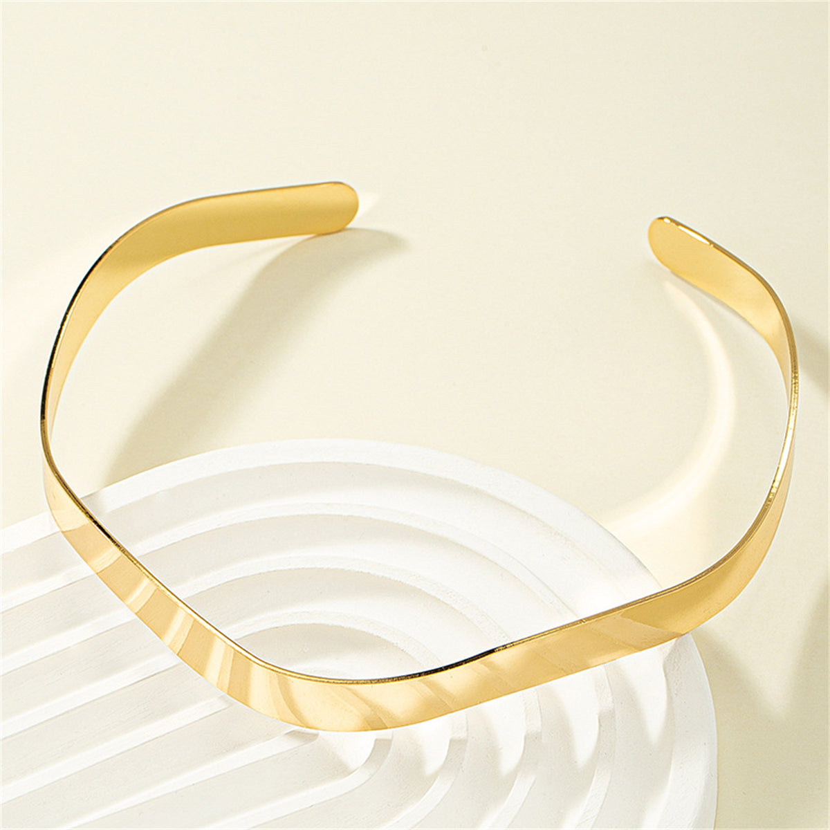 18K Gold-Plated Wave Choker, chunky gold choker necklace, vintage-inspired design, side view