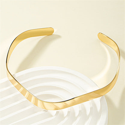 18K Gold-Plated Wave Choker, chunky gold choker necklace, vintage-inspired design, side view
