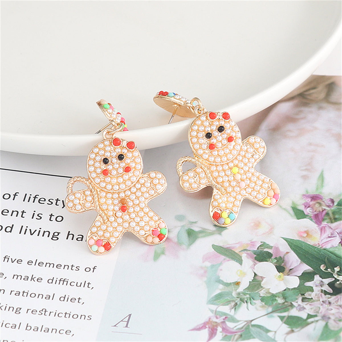 Pearl and 18K Gold-Plated Gingerbread Man Drop Earrings, gold drop earrings for women, elegant gift for her, detail close-up