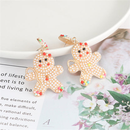 Pearl and 18K Gold-Plated Gingerbread Man Drop Earrings, gold drop earrings for women, elegant gift for her, detail close-up