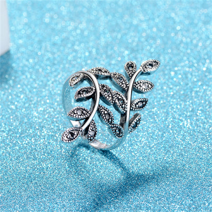 Cubic Zirconia and Silver-Plated Leaves Bypass Ring, silver statement rings for women, lifestyle look