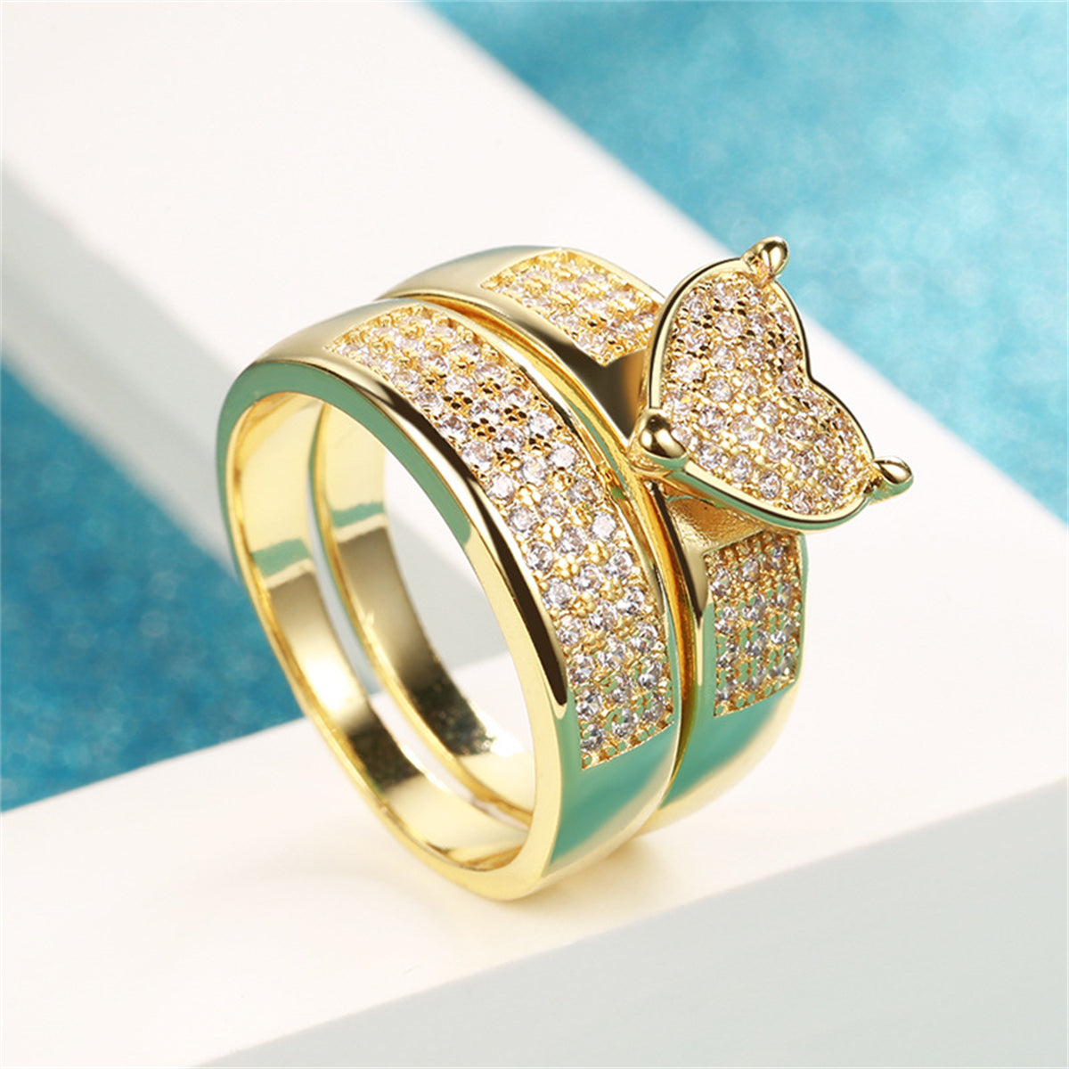 Cubic Zirconia and 18K Gold-Plated Heart Band Ring Set, jewelry gift sets for women, vintage-inspired design, detail close-up