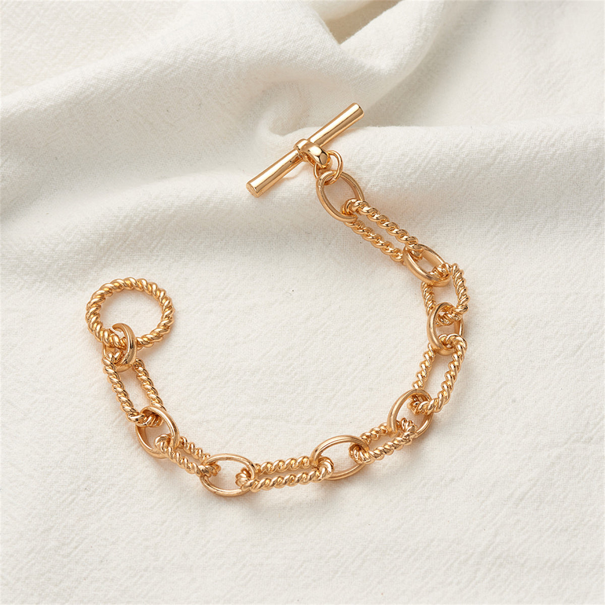 18K Gold-Plated Twine Oval Toggle Bracelet