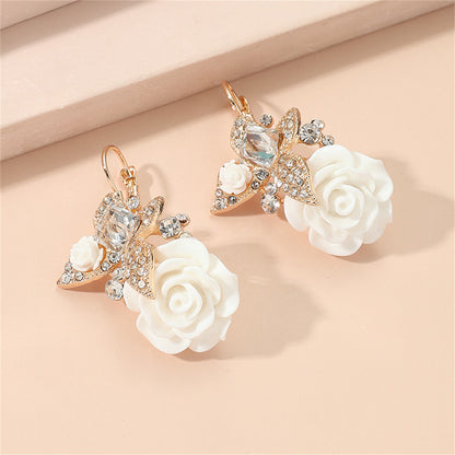 White Crystal and Cubic Zirconia Flower Drop Earrings, drop earrings for women, vintage-inspired design, detail close-up