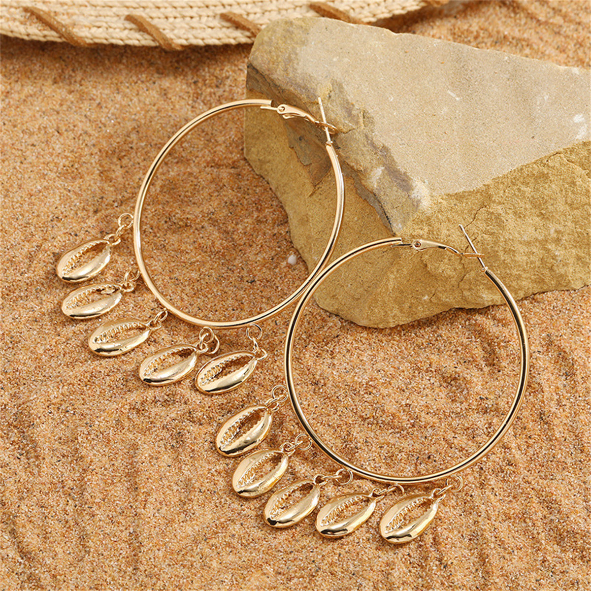 18K Gold-Plated Shell Tassel Hoop Earrings, gold drop earrings for women, elegant gift for her, detail close-up