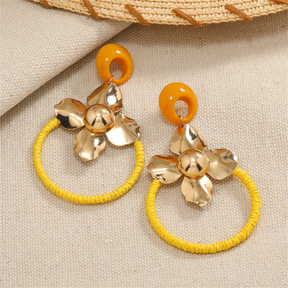 Resin and 18K Gold-Plated Flower Circle Drop Earrings, gold drop earrings for women, detail close-up