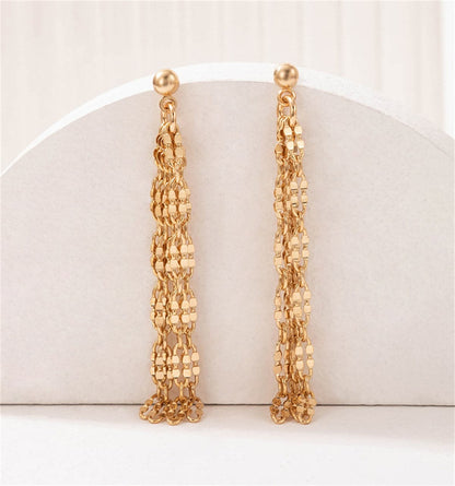 18K Gold-Plated Link Tassel Drop Earrings, gold drop earrings for women, vintage-inspired design, detail close-up
