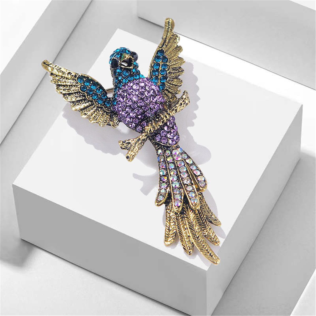 Purple Cubic Zirconia and 18K Gold-Plated Eagle Brooch, gold brooch pin, vintage-inspired design, detail close-up