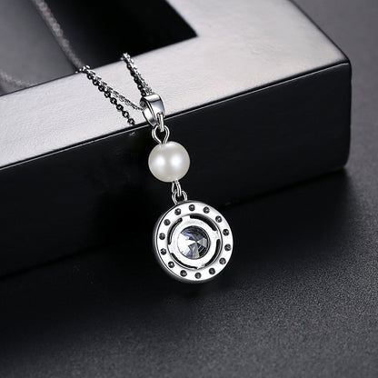 Crystal and Pearl Silver-Plated Round Pendant Necklace, silver pendant necklace for women, detail close-up