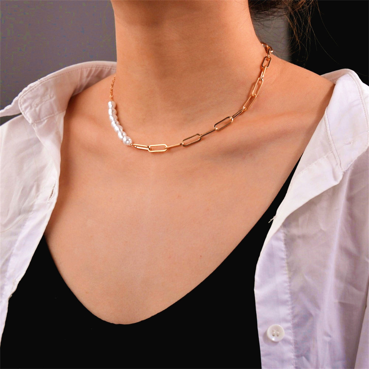 Pearl and 18K Gold-Plated Baroque Chain Link Necklace, gold pendant necklace for women, lifestyle look