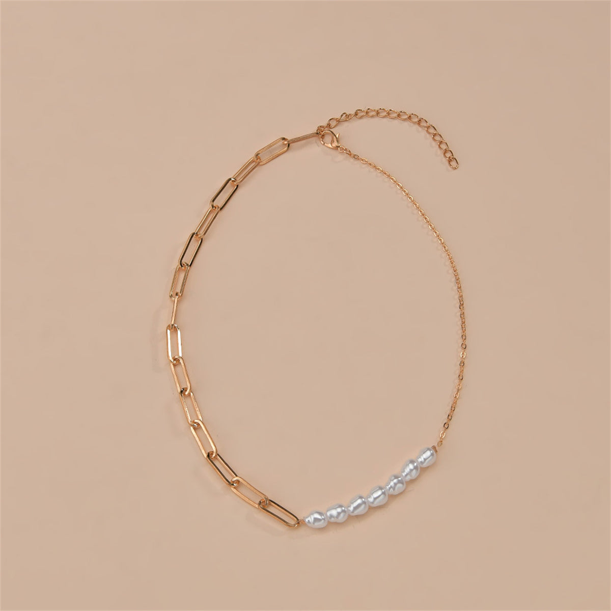 Pearl and 18K Gold-Plated Baroque Chain Link Necklace, gold pendant necklace for women, detail close-up