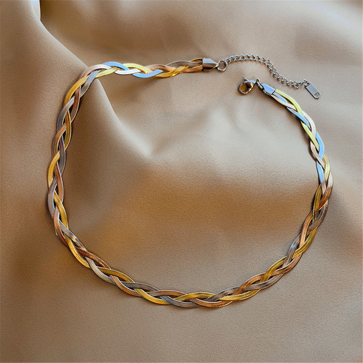 Tri-Tone Snake Chain Weave Necklace, pendant necklace for women, botanical inspired, detail close-up
