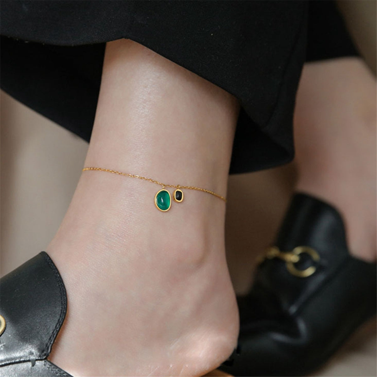 Green and Black Quartz Oval Charm Anklet, anklet bracelet, vintage-inspired design, lifestyle look