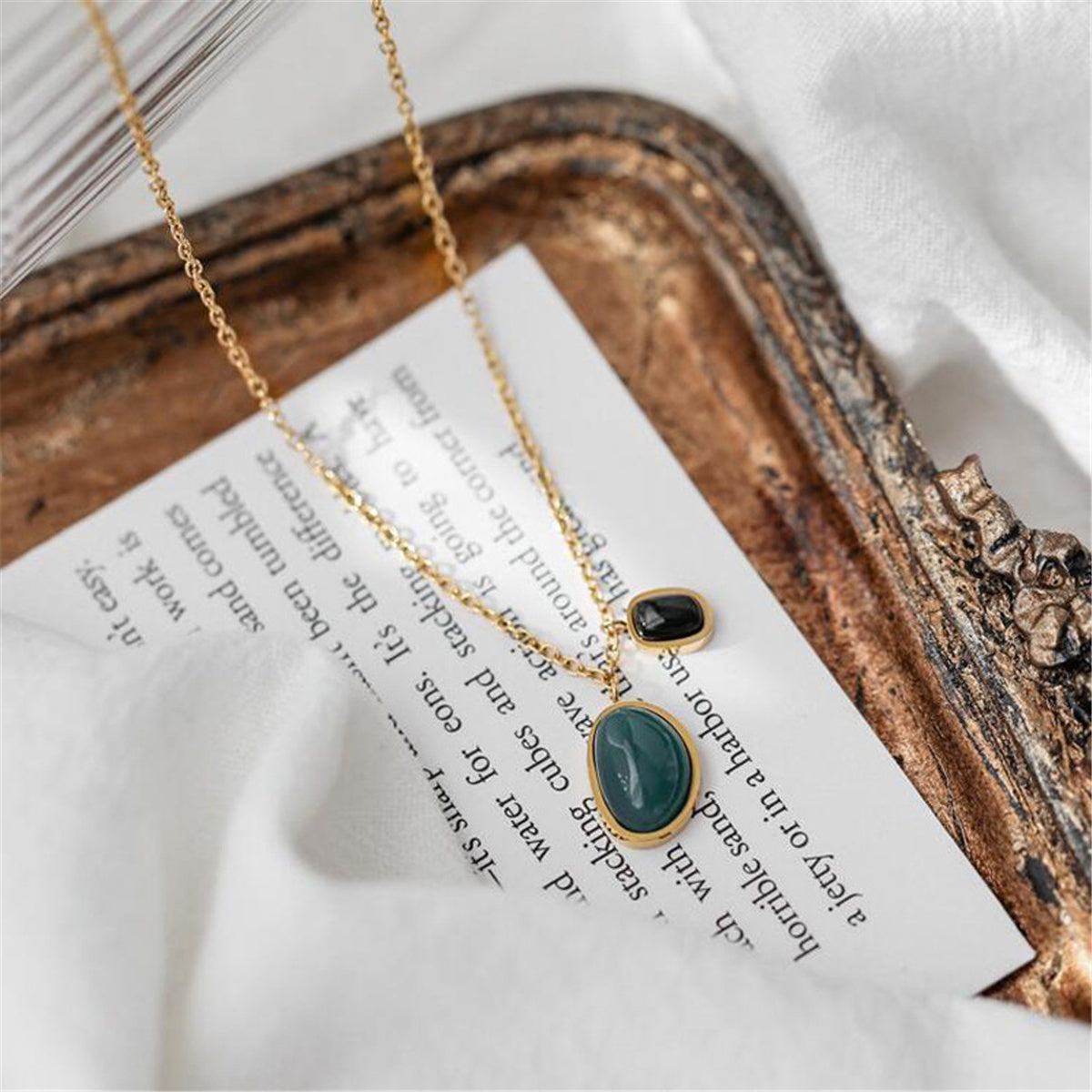 Green and Black Quartz 18K Gold-Plated Pendant Necklace, gold pendant necklace for women, botanical inspired, side view