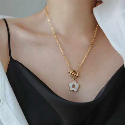 Shell and 18K Gold-Plated Flower Pendant Necklace, gold pendant necklace for women, vintage-inspired design, side view