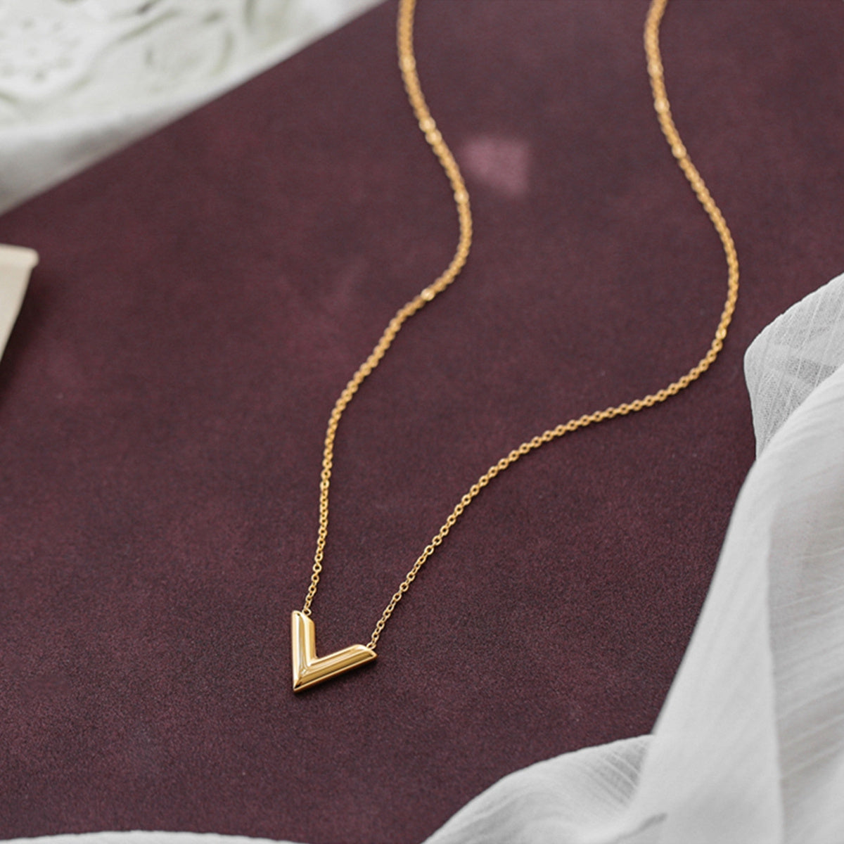 18K Gold-Plated 'V' Pendant Necklace, gold pendant necklace for women, dainty minimalist design, detail close-up
